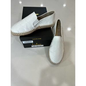 Lulu’s white slip on shoes size 7
